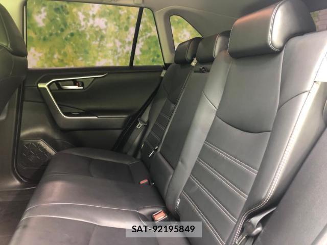Toyota RAV4 2021-01 8653481-6