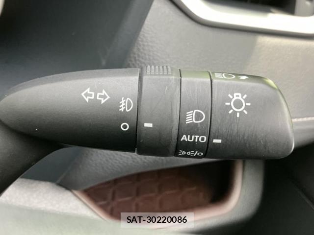Toyota RAV4 2023-12 8653654-13