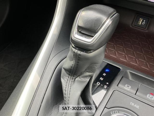 Toyota RAV4 2023-12 8653654-15