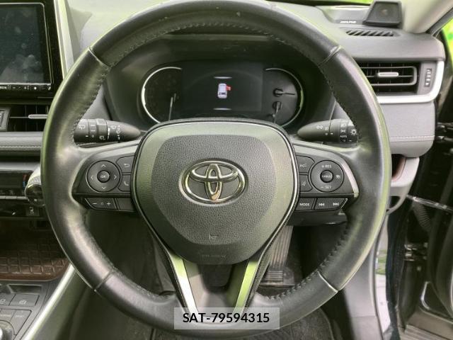 Toyota RAV4 2020-07 8653776-14