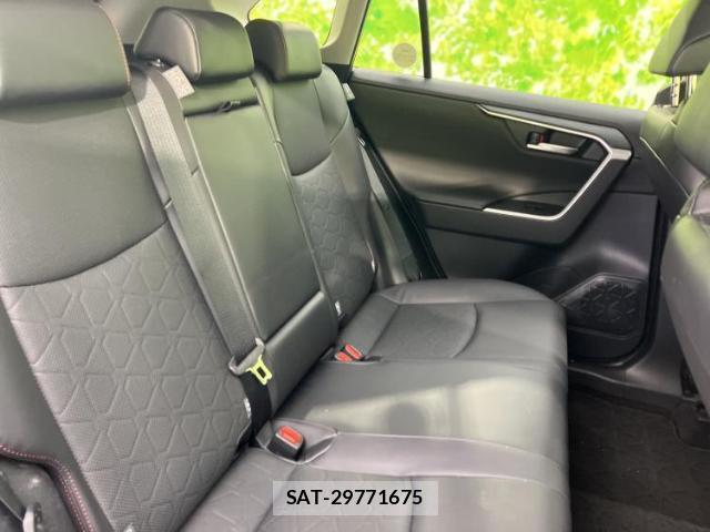 Toyota RAV4 2024-01 8653778-4