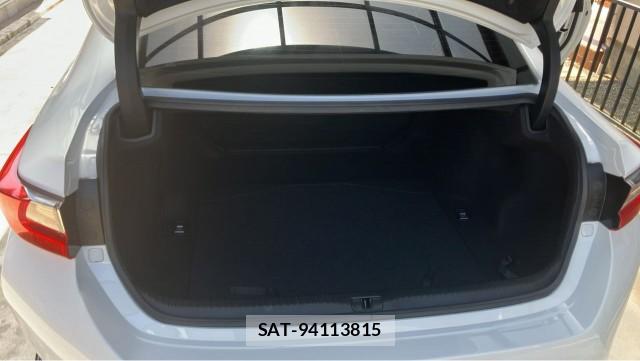 Lexus RC 2015-03 8651316-17