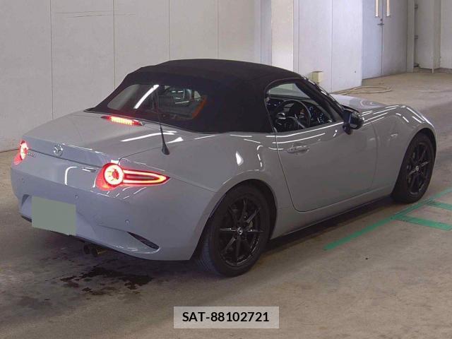 Mazda ROADSTER 2024-04 8649039-4