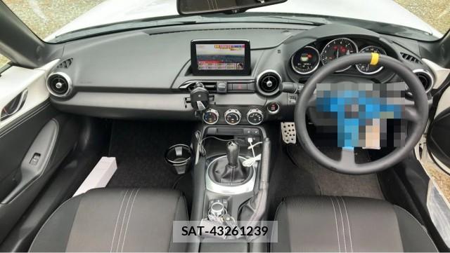 Mazda ROADSTER 2020-12 8651425-2