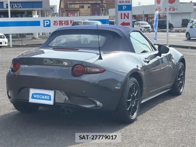 Mazda ROADSTER 2022-08 8652421-2