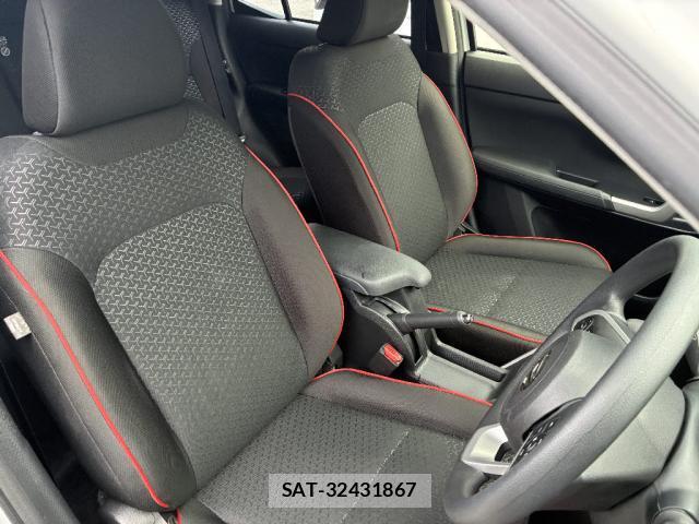 Daihatsu ROCKY 2020-02 8649481-3