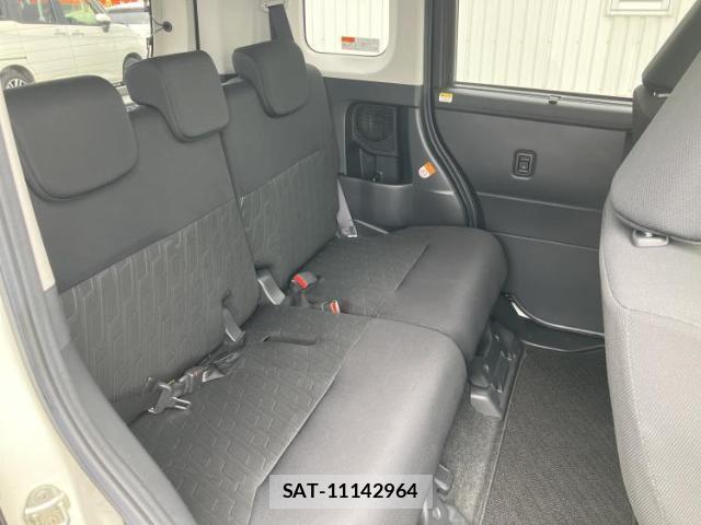 Toyota ROOMY 2018-02 8646816-4