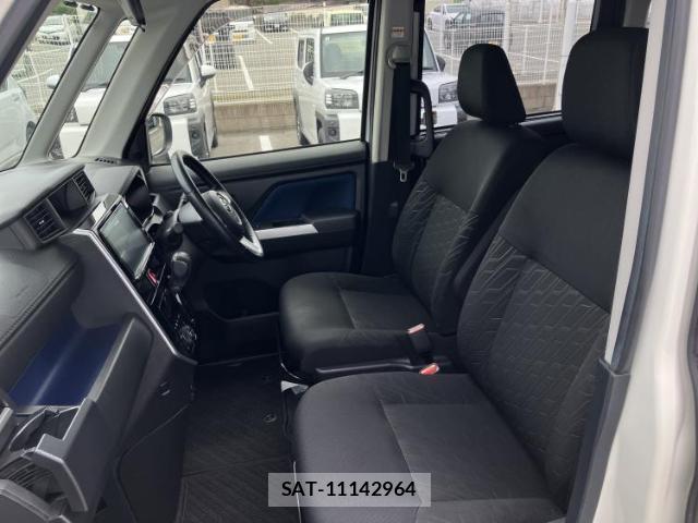 Toyota ROOMY 2018-02 8646816-5