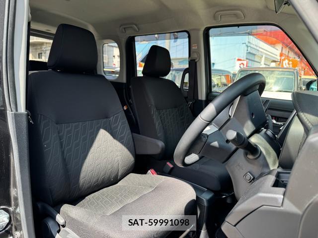 Toyota ROOMY 2019-03 8647270-12
