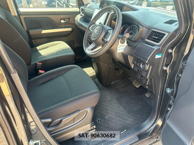 Toyota ROOMY 2023-11 8647483-11
