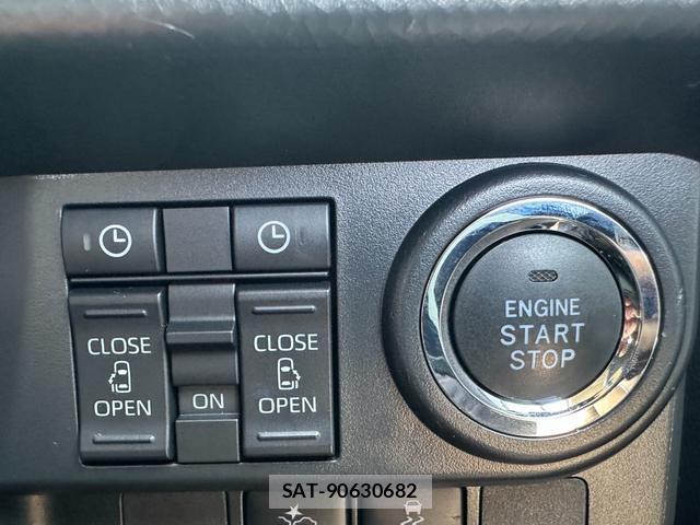 Toyota ROOMY 2023-11 8647483-5