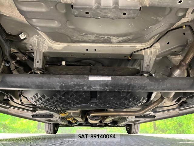 Toyota ROOMY 2018-02 8648228-18