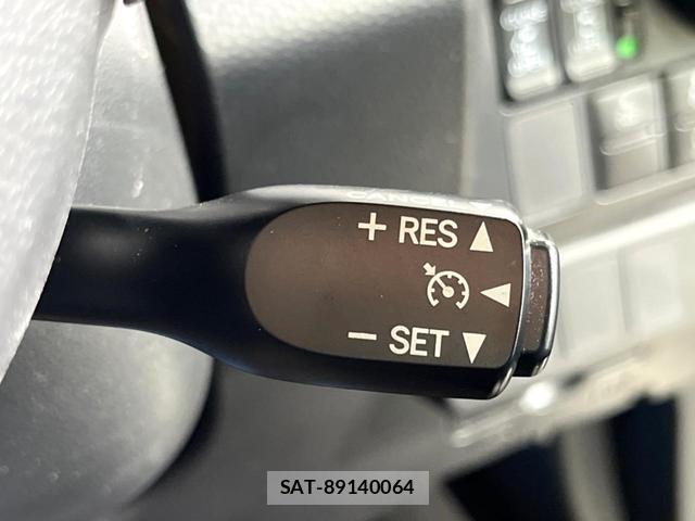 Toyota ROOMY 2018-02 8648228-4