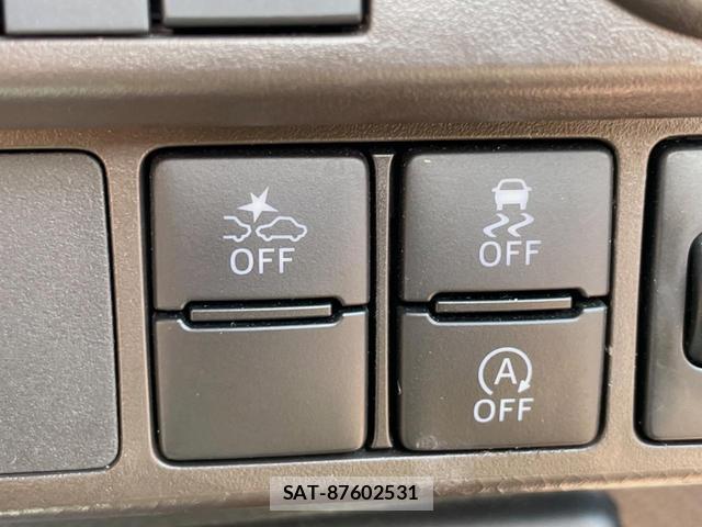 Toyota ROOMY 2022-08 8648369-3