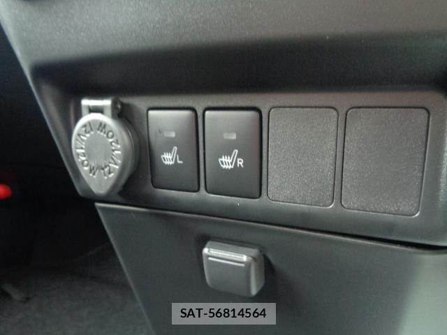Toyota ROOMY 2026-08 8648403-8