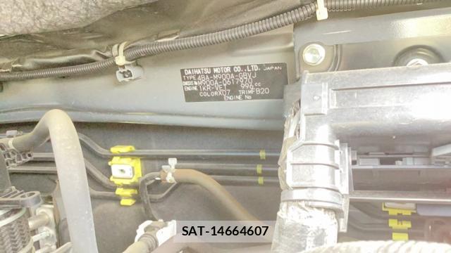 Toyota ROOMY 2021-10 8648415-14