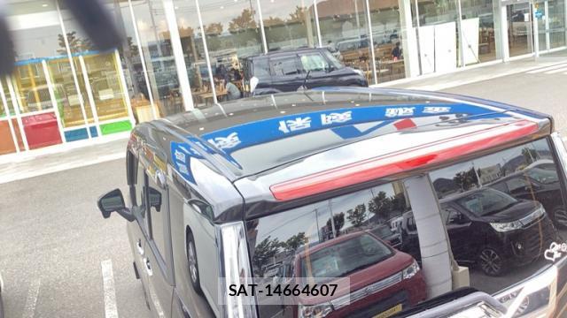 Toyota ROOMY 2021-10 8648415-2