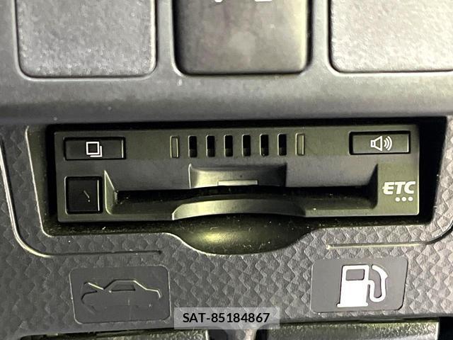 Toyota ROOMY 2020-01 8648573-6