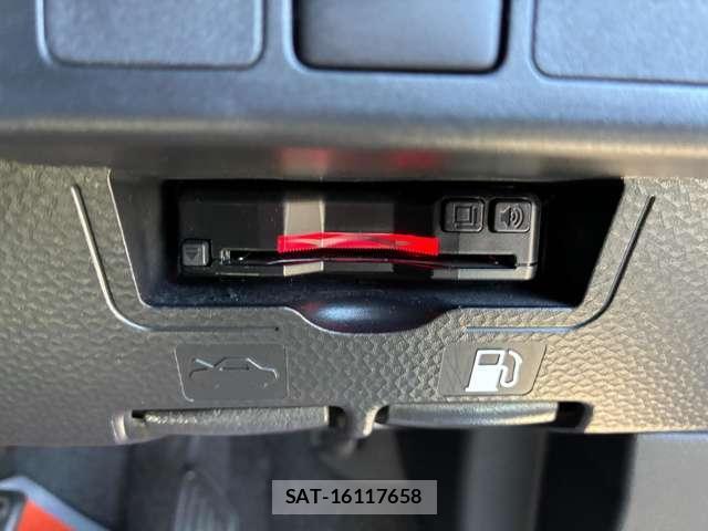 Toyota ROOMY 2023-06 8649489-16
