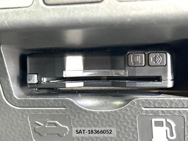 Toyota ROOMY 2023-06 8649532-4