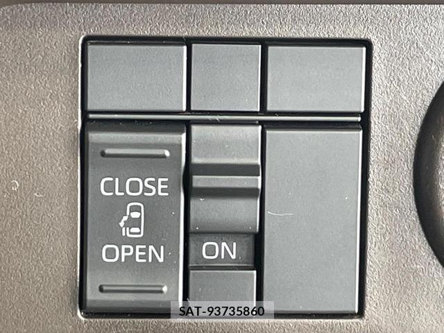 Toyota ROOMY 2021-03 8649768-2