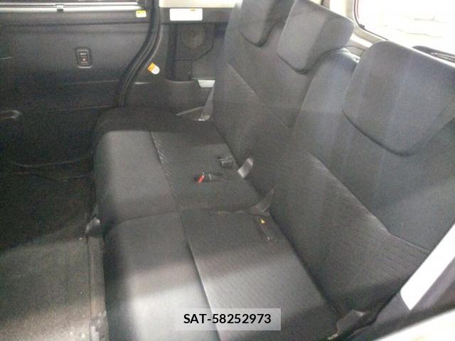 Toyota ROOMY 2017-05 8652496-3