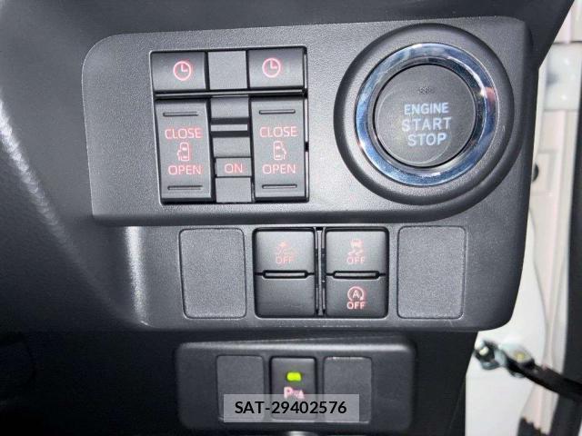 Toyota ROOMY 2025-09 8652668-8