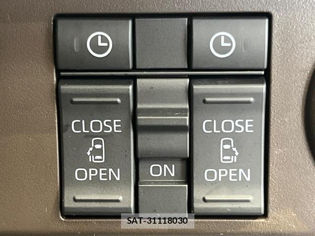 Toyota ROOMY 2024-11 8652972-4