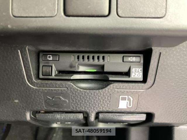 Toyota ROOMY 2021-07 8653508-17
