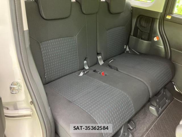 Toyota ROOMY 2021-11 8653663-4