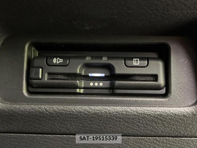 Nissan ROOX 2023-04 8646656-6