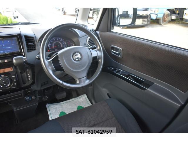 Nissan ROOX 2010-03 8647331-10