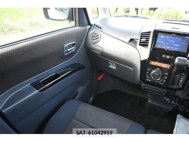 Nissan ROOX 2010-03 8647331-17