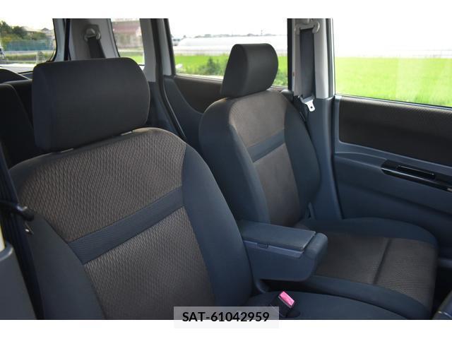 Nissan ROOX 2010-03 8647331-5