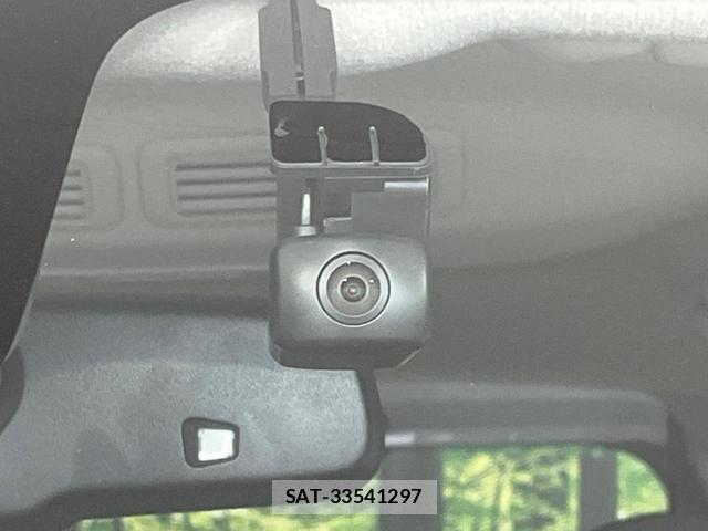 Nissan ROOX 2021-09 8647683-6
