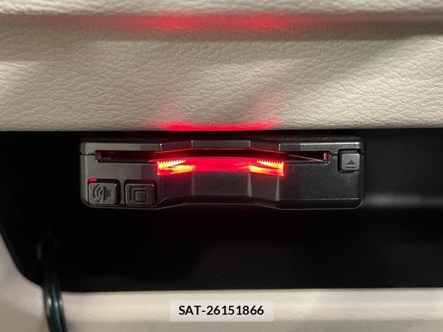 Nissan ROOX 2020-10 8647824-5