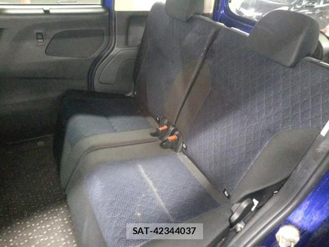 Nissan ROOX 2020-03 8648042-3