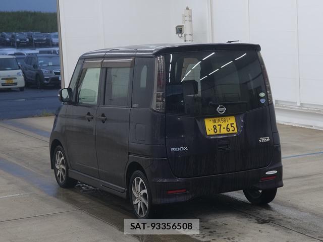 Nissan ROOX 2010-09 8648100-1