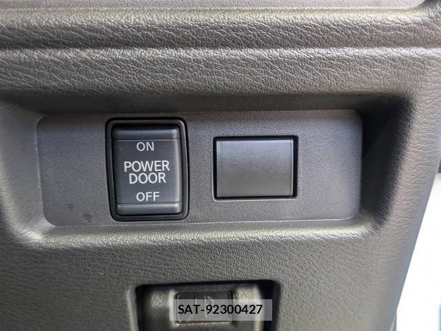 Nissan ROOX 2025-12 8648133-13