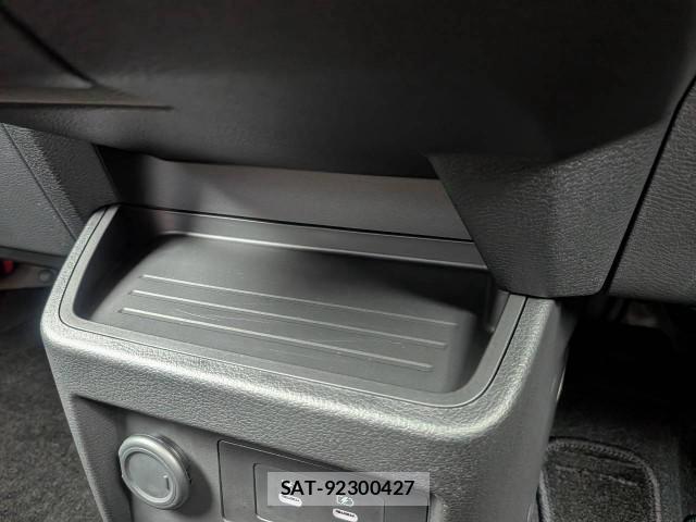 Nissan ROOX 2025-12 8648133-16