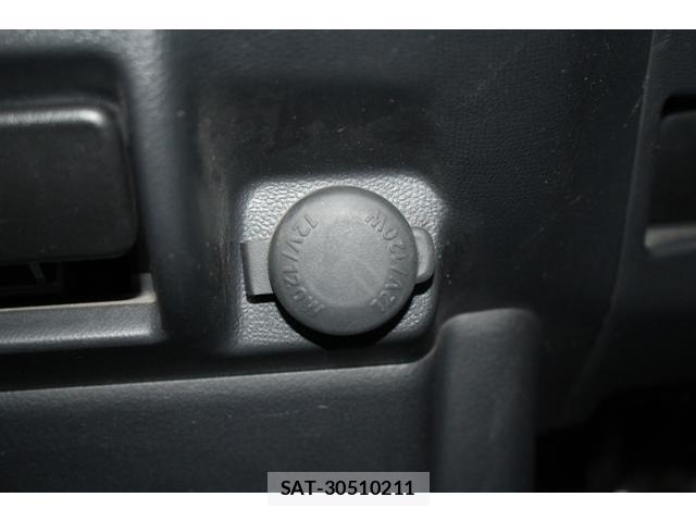 Nissan ROOX 2012-03 8651013-16