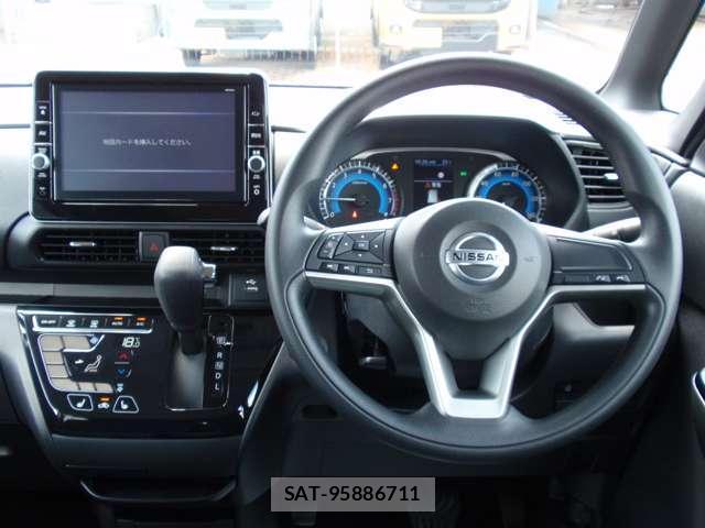Nissan ROOX 2021-05 8651225-1