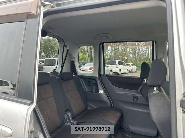 Nissan ROOX 2009-12 8651780-13