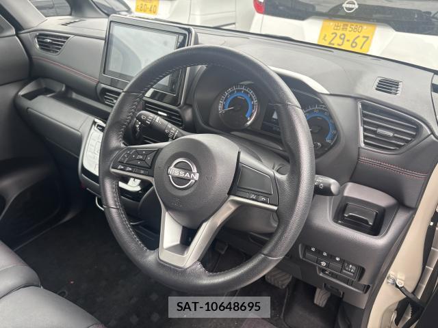 Nissan ROOX 2025-09 8653219-2
