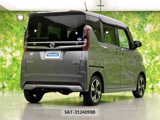 Nissan ROOX 2021-09 8653512-2