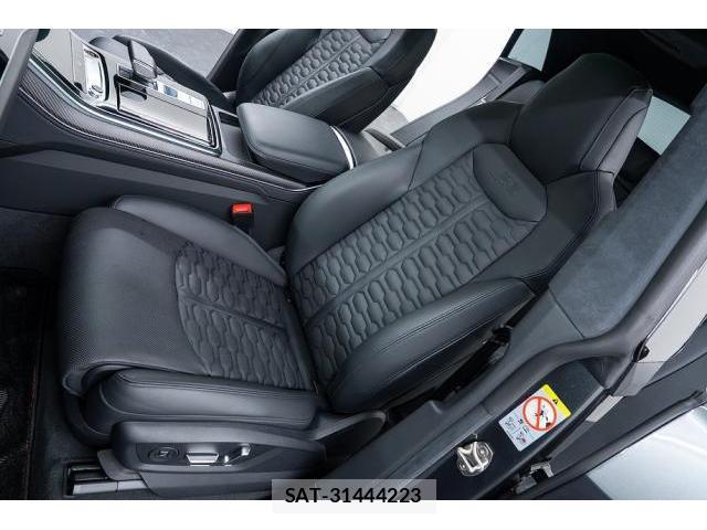 Audi RS Q8 2023-01 8647974-12