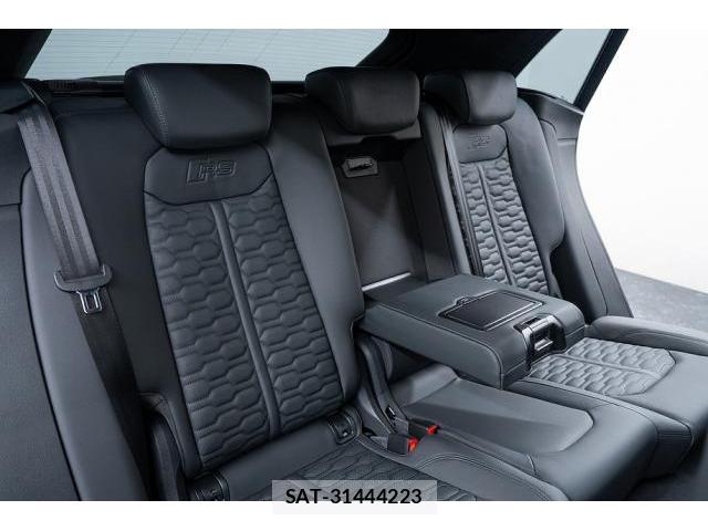 Audi RS Q8 2023-01 8647974-14
