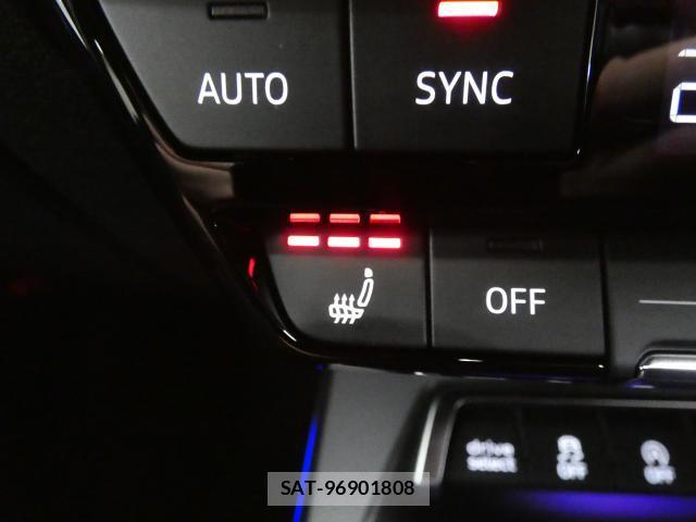 Audi RS3 2025-05 8649339-16