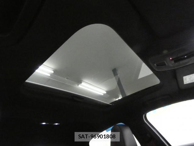 Audi RS3 2025-05 8649339-17
