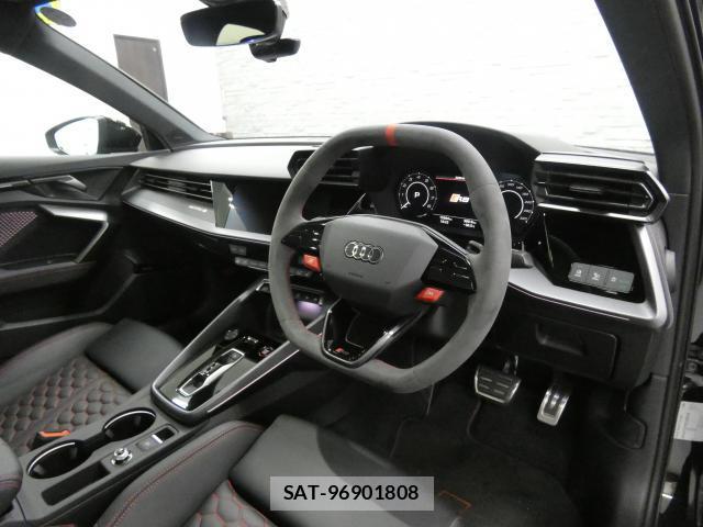Audi RS3 2025-05 8649339-4